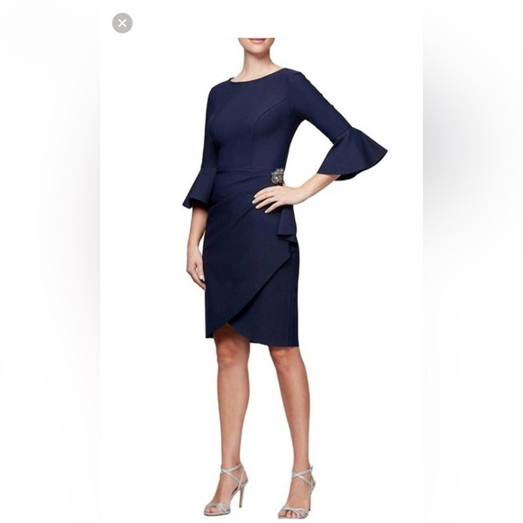 Dresses & Skirts - Alex Evenings, worn twice. Fabulous fitting dress in Navy